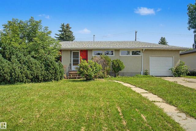 8215 149 Street NW  Edmonton, AB T5R 1B1