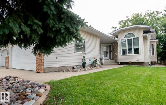 10860 25 Avenue NW  Edmonton, AB T6J 6N5