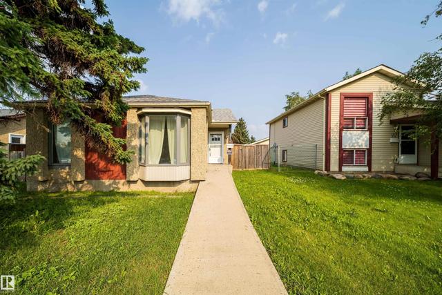 1719 37 Street NW  Edmonton, AB T6L 2P6