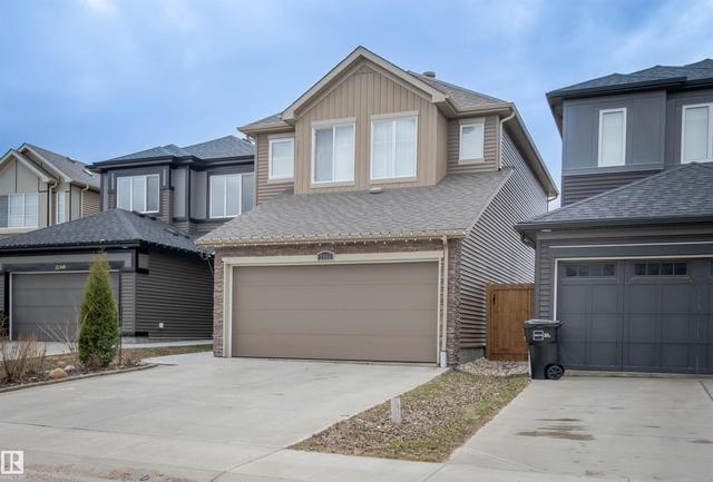 2066 GRAYDON HILL Crescent SW  Edmonton, AB T6W 4C7