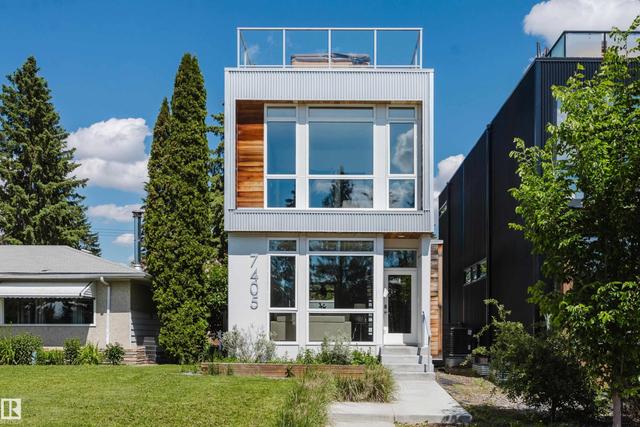 7405 89 Street NW  Edmonton, AB T6C 3J7