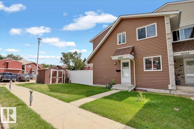 13225 47 Street NW  Edmonton, AB T5A 3L5