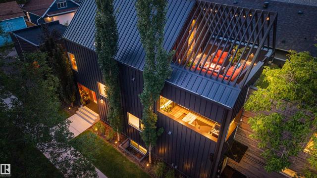 8011 110 Street NW  Edmonton, AB T6G 1J9