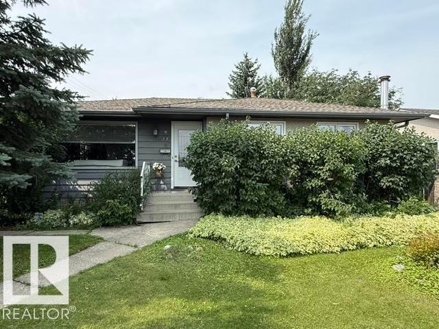 13508 64 Street NW  Edmonton, AB T5A 0Y9