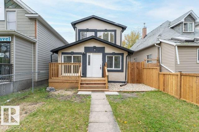 10712 103 Street NW  Edmonton, AB T5H 2V8