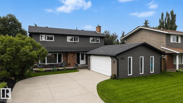 11233 34A Avenue NW  Edmonton, AB T6J 3M4