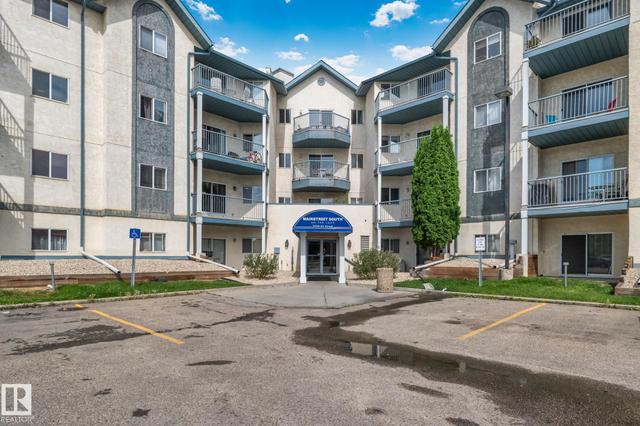 #210 2508 50 ST NW  Edmonton, AB T6L 6X9