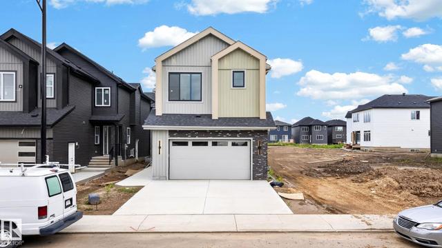 8790 Mayday Lane SW  Edmonton, AB T6X 3G1
