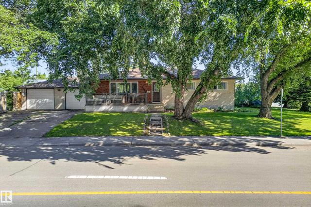 14804 95 Avenue NW  Edmonton, AB T5N 0B5