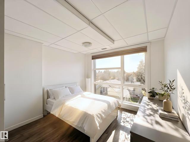 #310 11503 76 AV NW  Edmonton, AB T6G 0K6