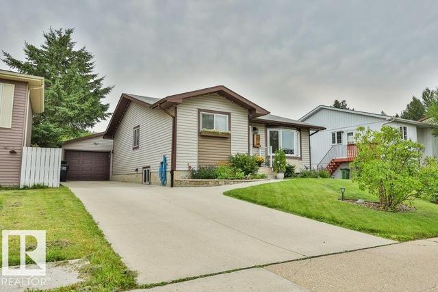 3727 45 Street NW  Edmonton, AB T6L 3S6