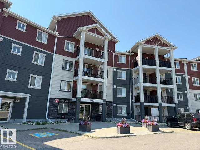 #104 920 156 ST NW  Edmonton, AB T6R 0N6
