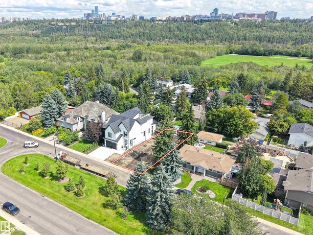 8203 134 Street NW  Edmonton, AB T5R 0B2
