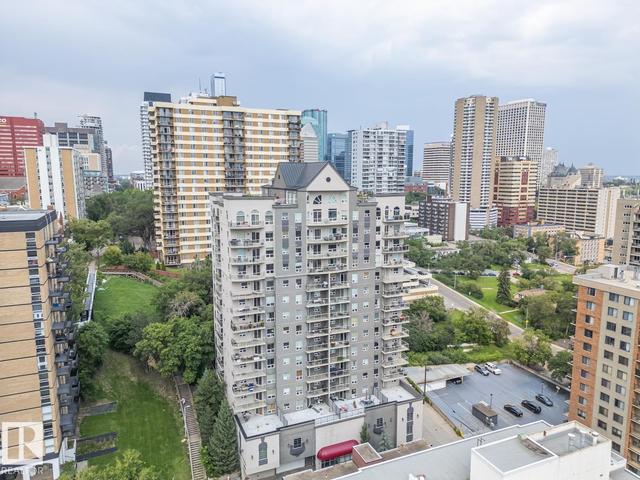 #701 9819 104 ST NW  Edmonton, AB T5K 0Y8