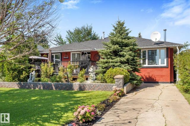 11124 110A Avenue NW  Edmonton, AB T5H 1K1