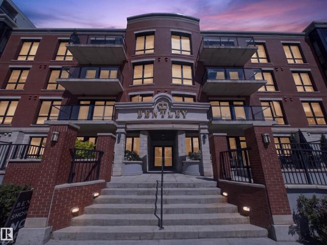 #403, 11710 87 AV NW  Edmonton, AB T6G 0Y3