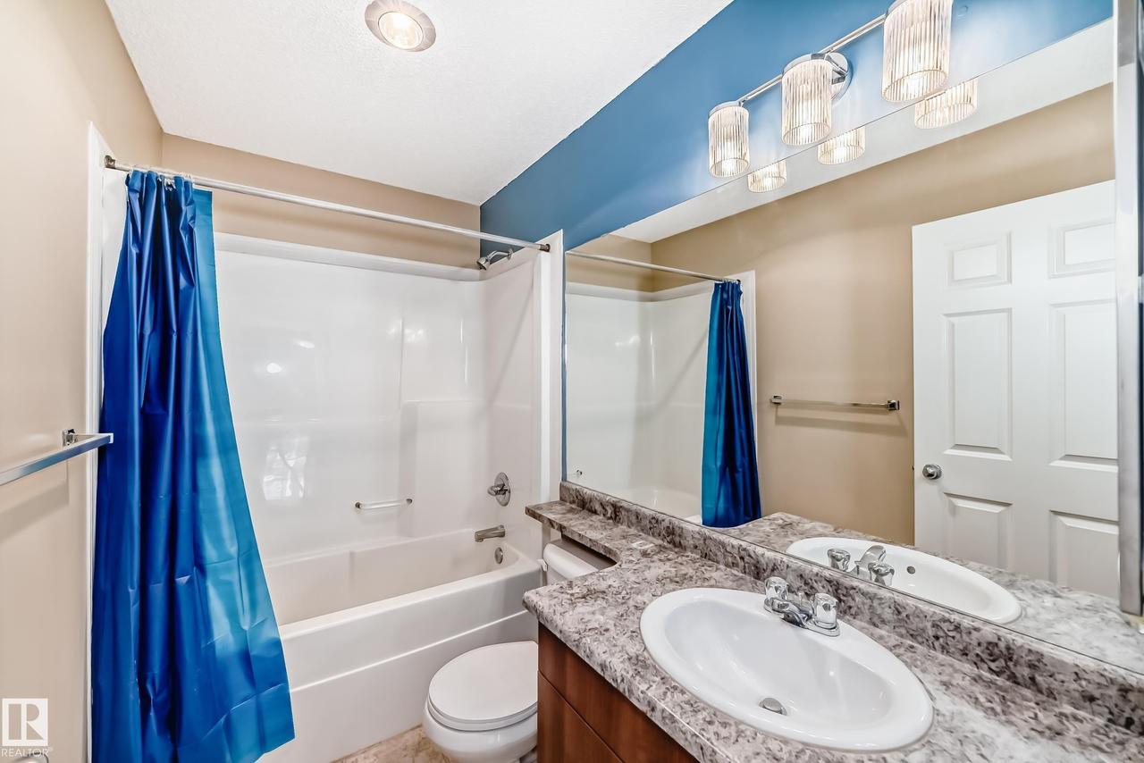 #4 5102 30 Av, Beaumont, AB - Indoor Photo Showing Bathroom