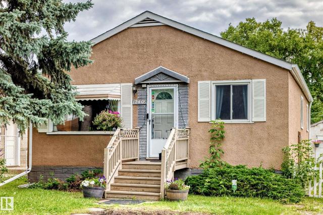 12405 126 Street NW  Edmonton, AB T5L 0X2