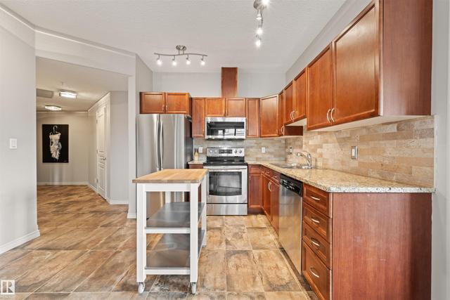 #904 10319 111 ST NW  Edmonton, AB T5K 0A2
