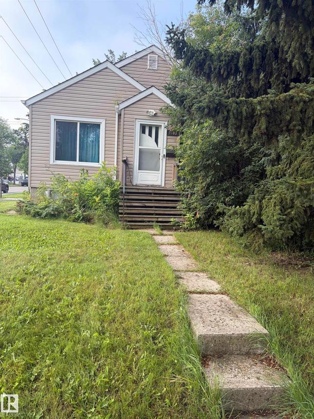 9603 83 Avenue NW  Edmonton, AB T6C 1C1