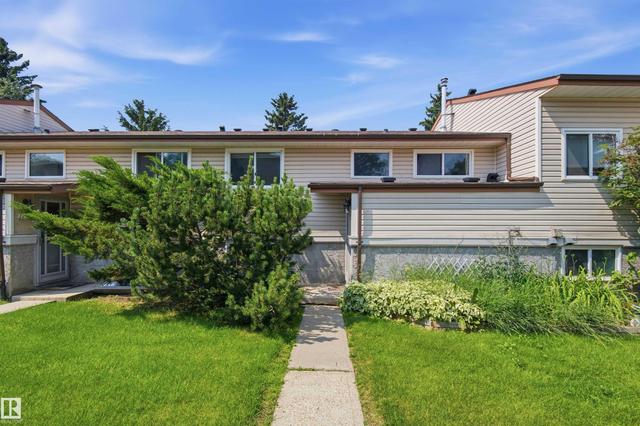 1749 LAKEWOOD Road NW  Edmonton, AB T6K 3B8