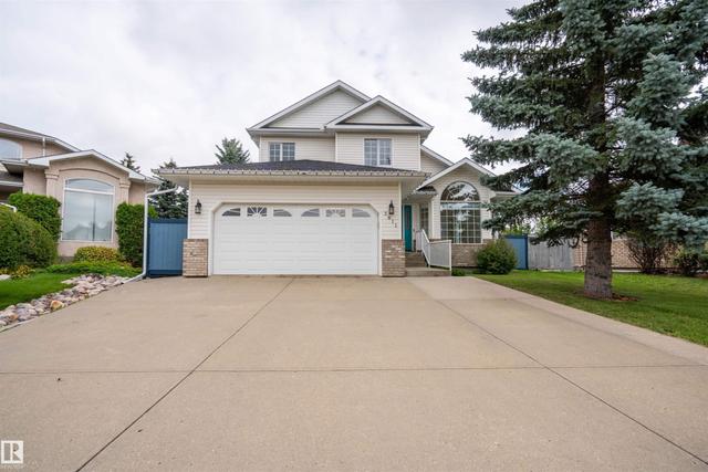 3811 44 Street NW  Edmonton, AB T6L 6Z5