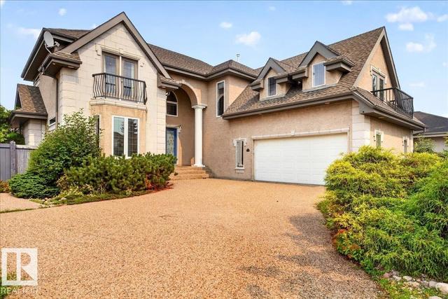 1062 TORY Road NW  Edmonton, AB T6R 3A5