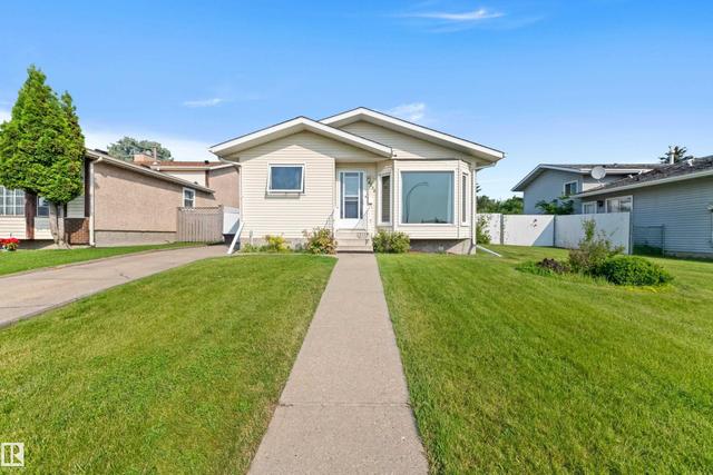 14538 37 Street NW  Edmonton, AB T5Y 2K2