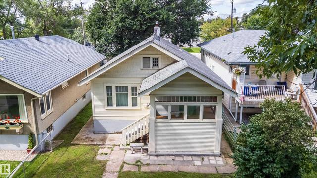 11604 97 Street NW  Edmonton, AB T5G 1X9