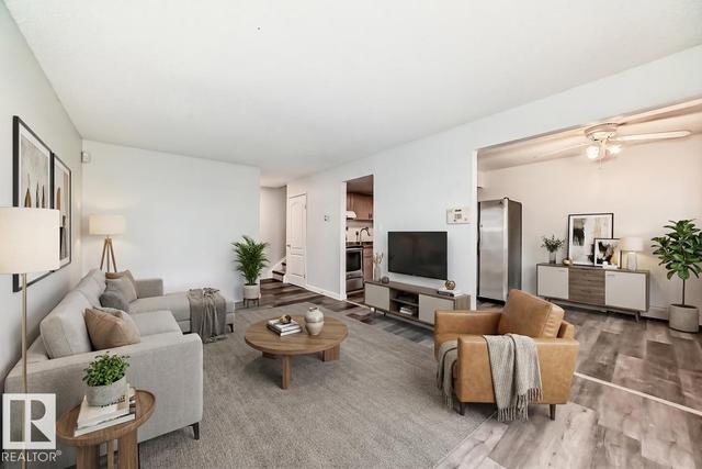 #18B 18305 89 AV NW  Edmonton, AB T5T 1X2