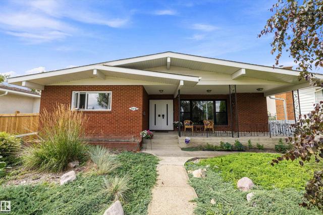 3616 109A Street NW  Edmonton, AB T6J 1C8