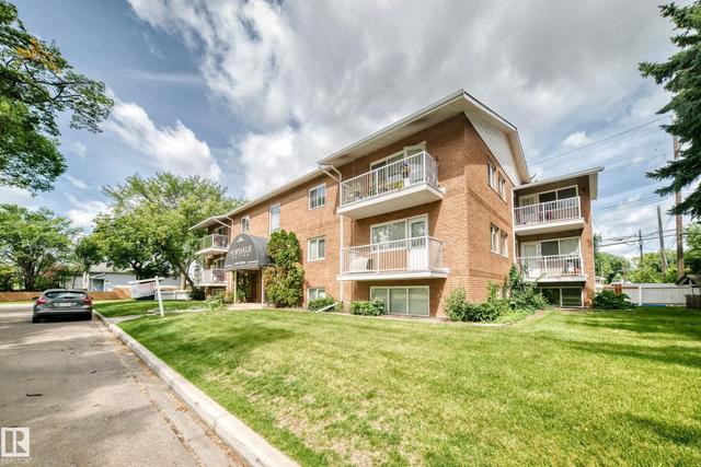 #10 6120 118 AV NW  Edmonton, AB T5W 1E8