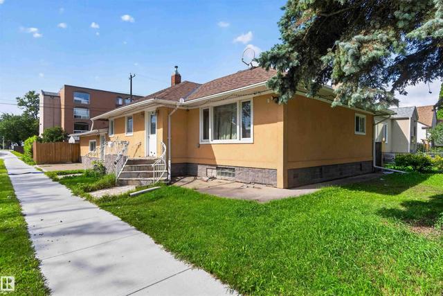 9402 117 Avenue NW  Edmonton, AB T5G 0M4