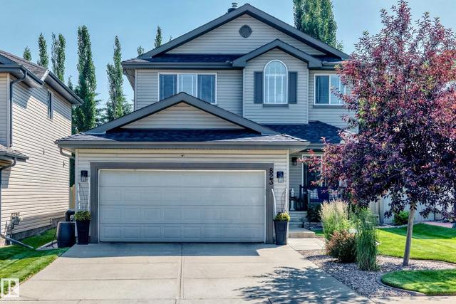 823 77 Street SW  Edmonton, AB T6X 0A3