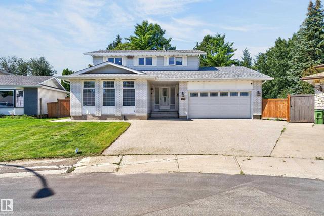 8632 184 Street NW  Edmonton, AB T5T 1J9