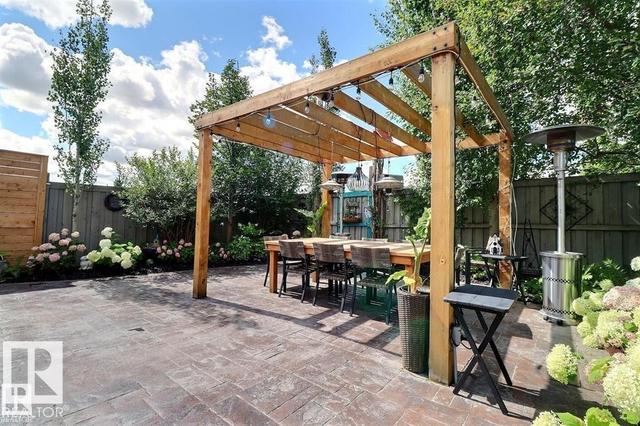 4343 MCMULLEN Way SW  Edmonton, AB T6W 1N5