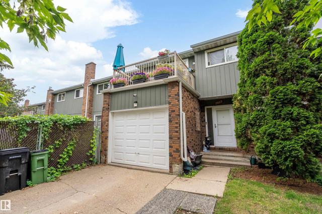 3912 134 Avenue NW  Edmonton, AB T5A 3J8