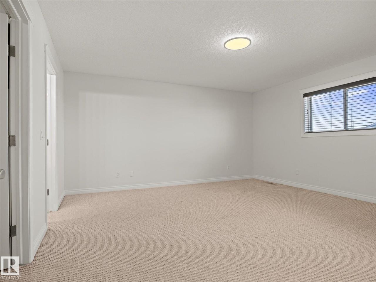 4704 160 Avenue Nw, Edmonton, AB - Indoor Photo Showing Other Room