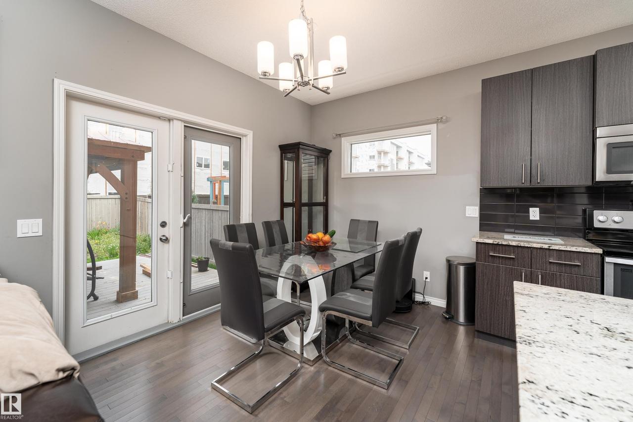 2055 Redtail Common Nw, Edmonton, AB - Indoor Photo Showing Dining Room