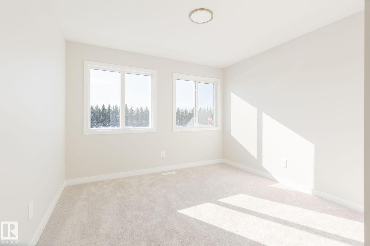 8287 Kiriak Loop Sw, Edmonton, AB - Indoor Photo Showing Other Room