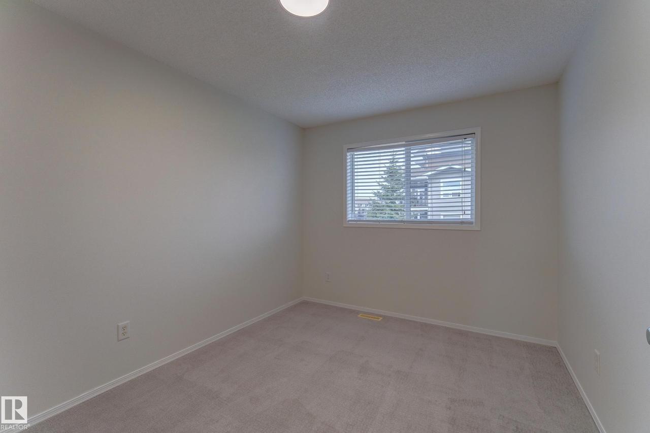 9145 Scott Crescent Nw, Edmonton, AB - Indoor Photo Showing Other Room