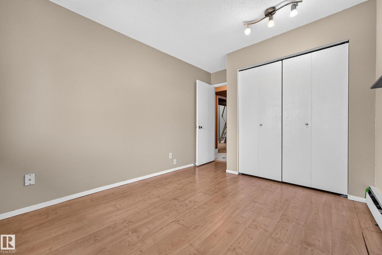 #7 13450 Fort Rd Nw, Edmonton, AB - Indoor Photo Showing Other Room