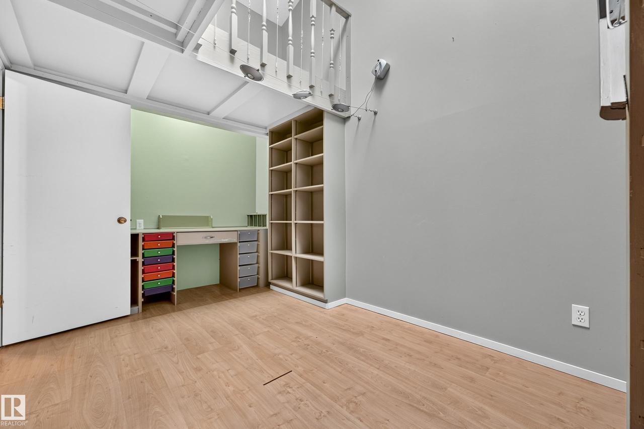 #7 13450 Fort Rd Nw, Edmonton, AB - Indoor Photo Showing Other Room