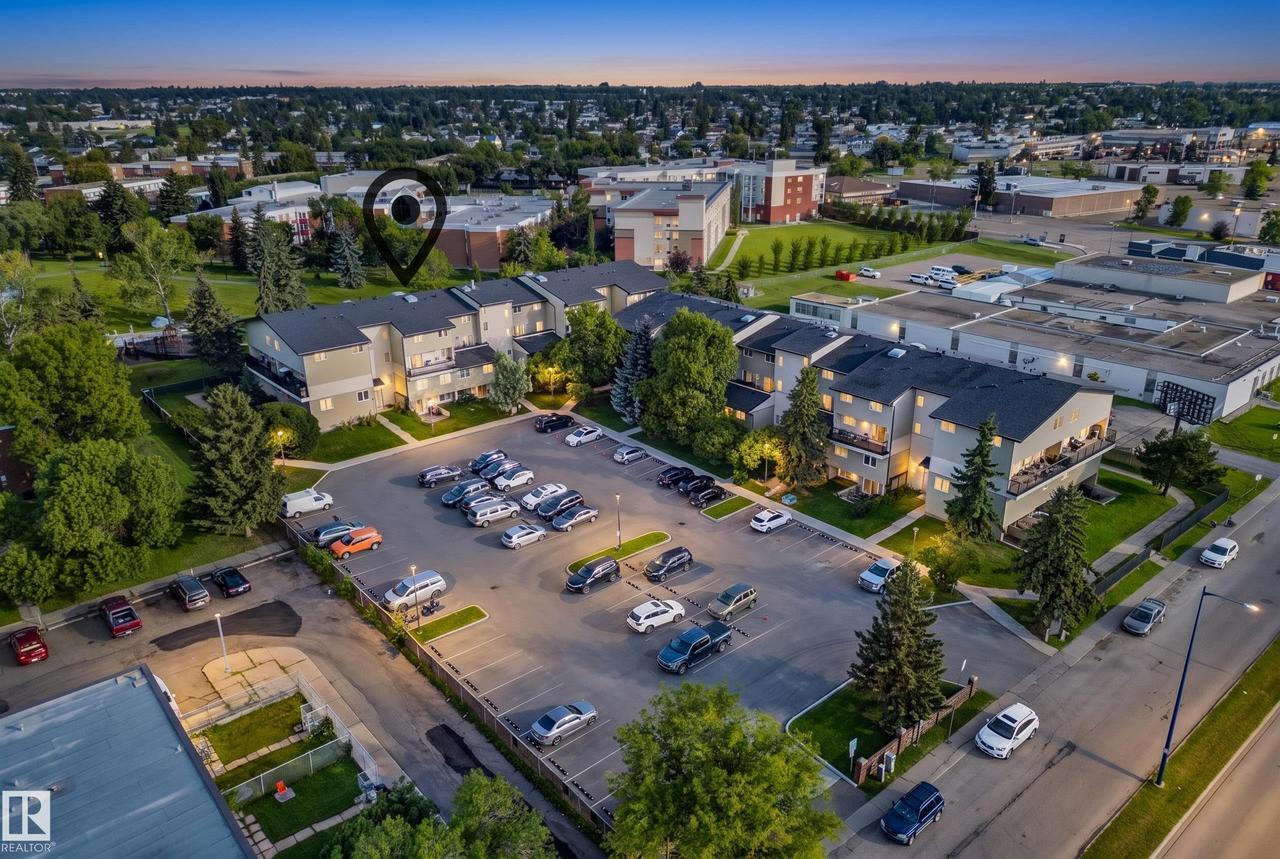 #7 13450 Fort Rd Nw, Edmonton, AB - Outdoor With View