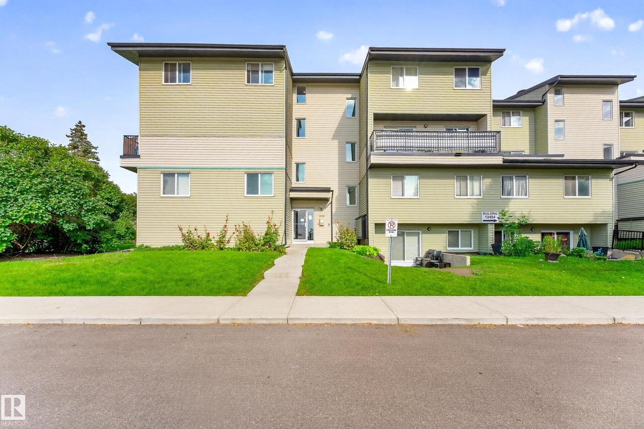 #7 13450 Fort Rd Nw, Edmonton, AB - Outdoor With Facade