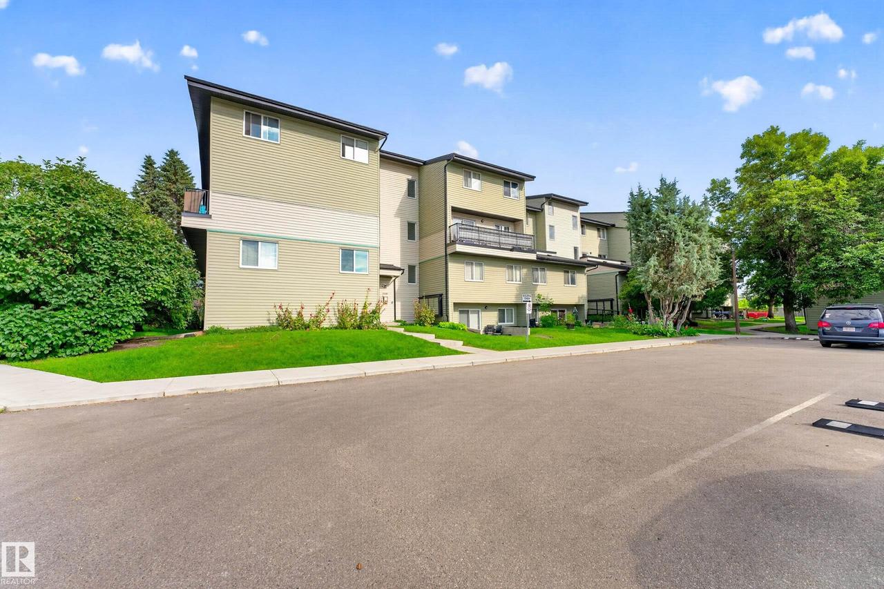 #7 13450 Fort Rd Nw, Edmonton, AB - Outdoor