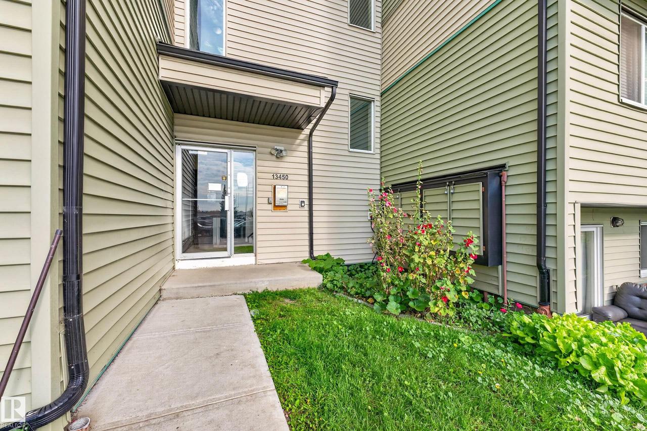 #7 13450 Fort Rd Nw, Edmonton, AB - Outdoor With Exterior