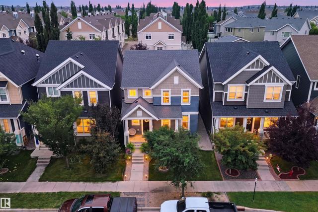 7603 SUMMERSIDE GRANDE Boulevard SW  Edmonton, AB T6X 0V2