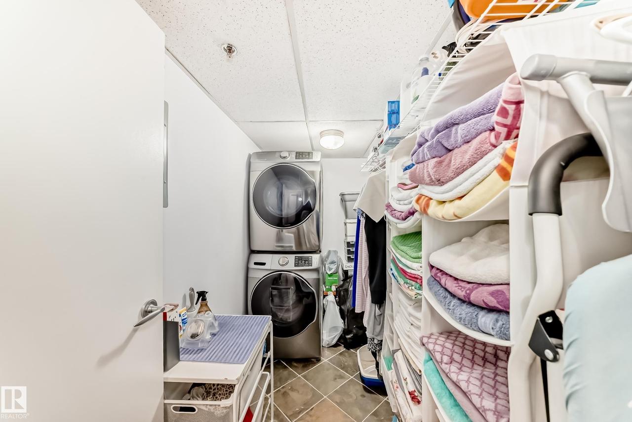 #211 9750 94 St Nw, Edmonton, AB - Indoor Photo Showing Laundry Room