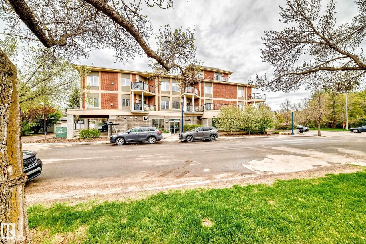 #211 9750 94 St Nw, Edmonton, AB - Outdoor